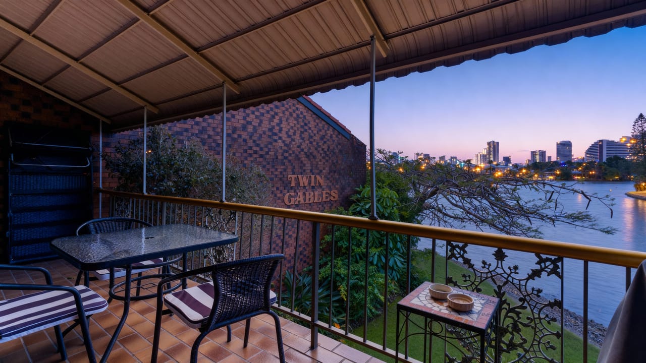 47 Hooker Boulevard, BROADBEACH WATERS - Image 1